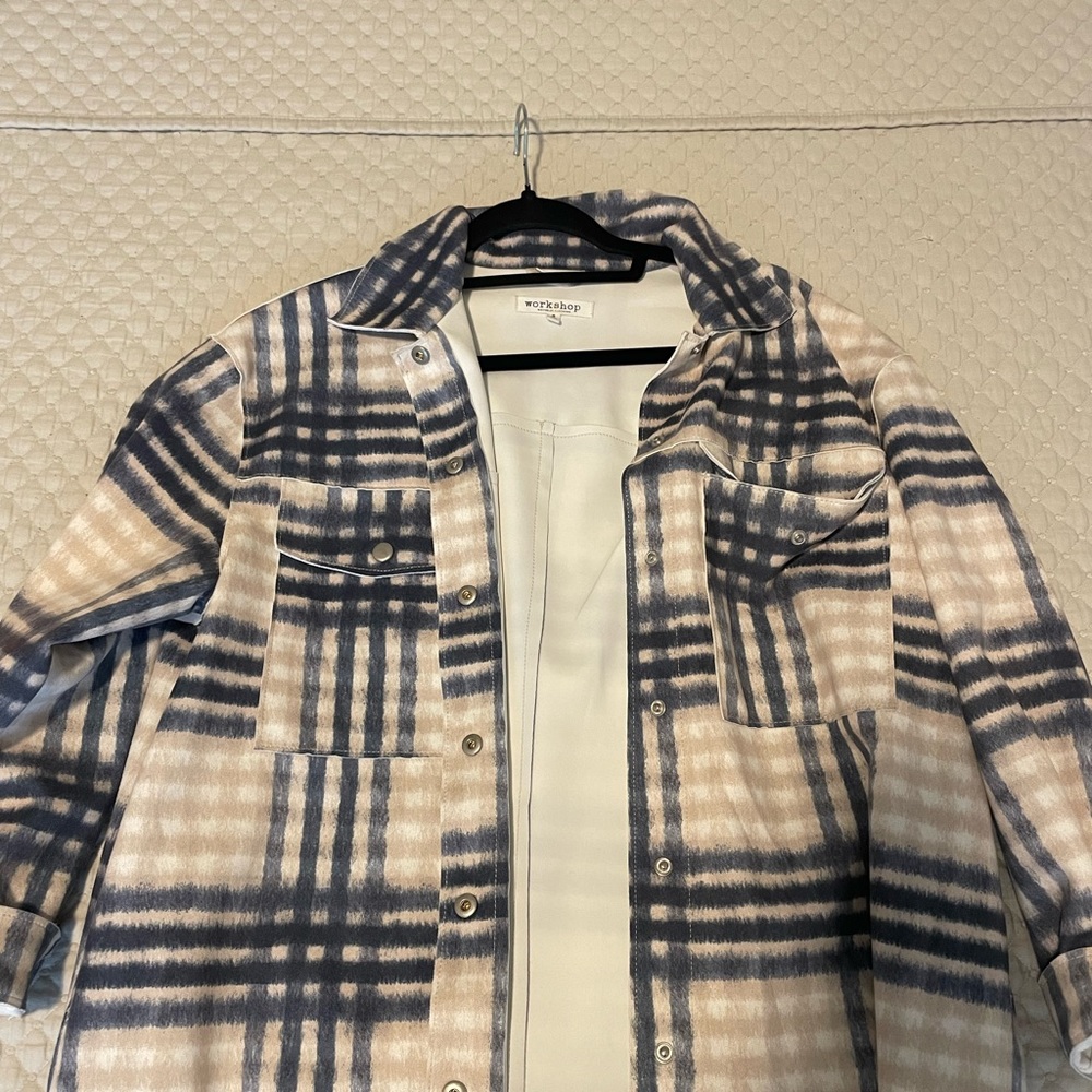 Button up jacket - Picture 2 of 3